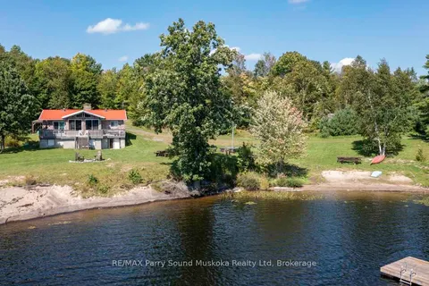 122 Grey Owl Road, McKellar, ON P2A 0B5