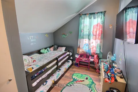 22 & 24 Francis Street, Quinte West, ON K8V 1S6