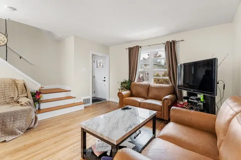 1047 Hollington Street, Carlington - Central Park, ON K1Z 6L2