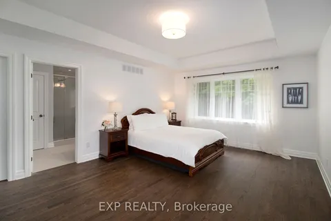 179 Avro Circle, Manor Park - Cardinal Glen and Area, ON K1K 4Y9
