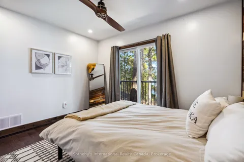 29 BEACHGROVE ISLAND 33LM N/A, Gravenhurst, ON P1P 1R2