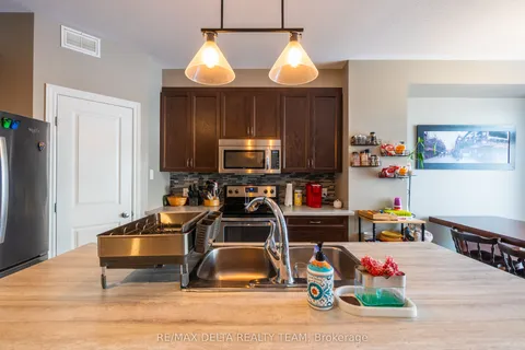318 Grammond Circle, Orleans - Cumberland and Area, ON K4A 0T6