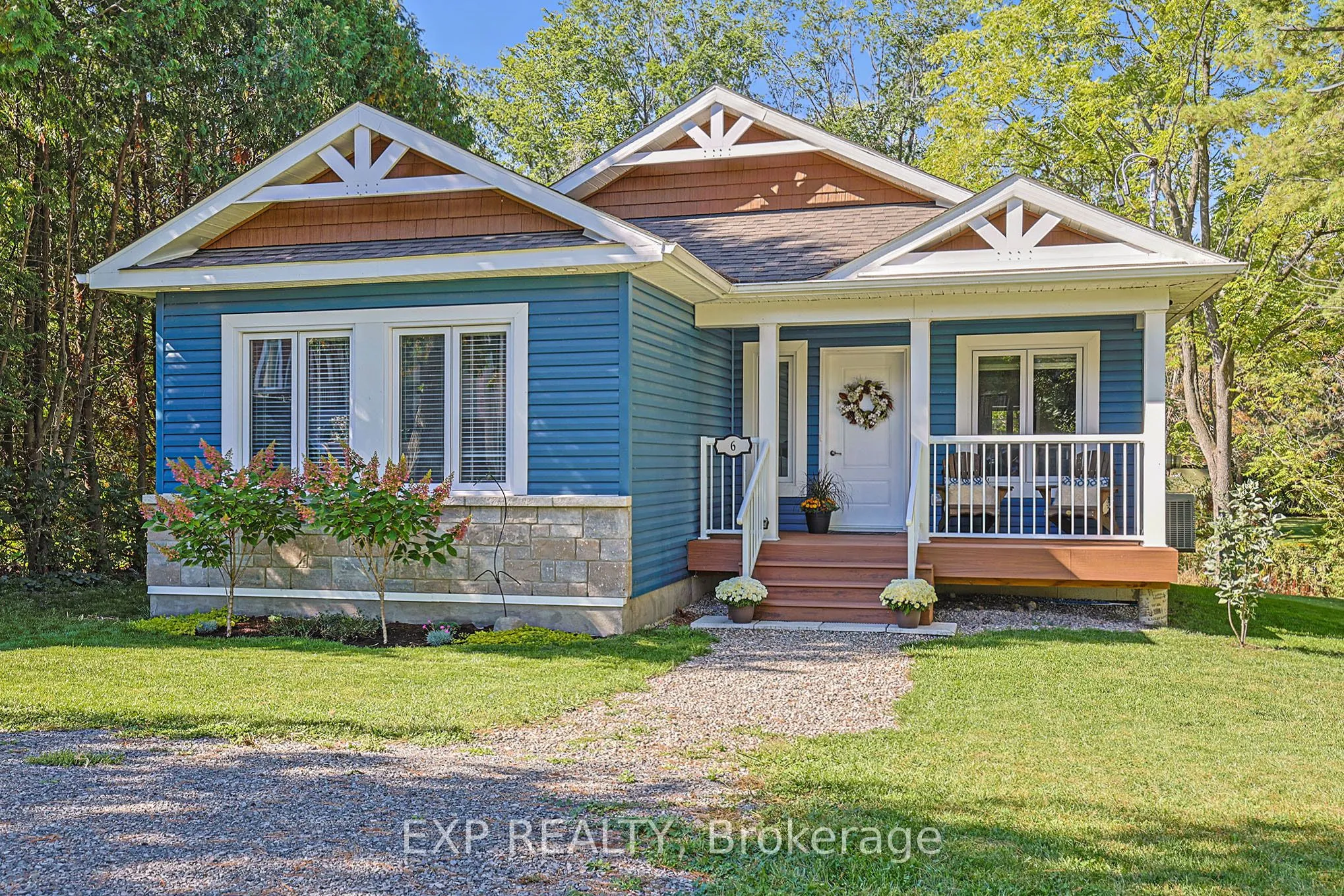 6 Whelan Street, Westport, ON K0G 1X0