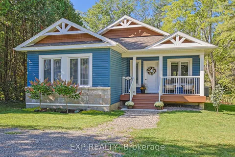 6 Whelan Street, Westport, ON K0G 1X0