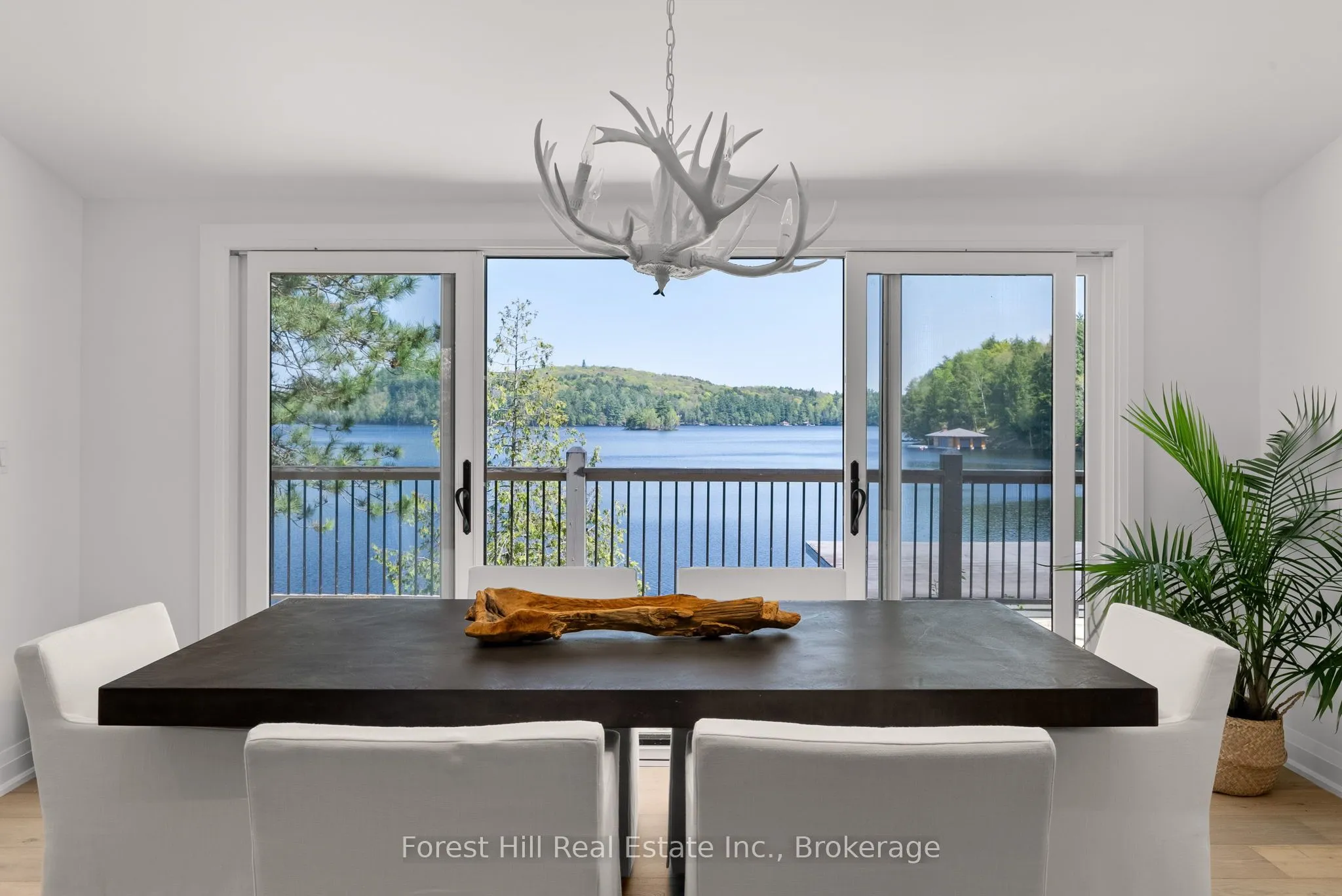 1017 WHITE PINE Road, Lake of Bays, ON P1H 2J3
