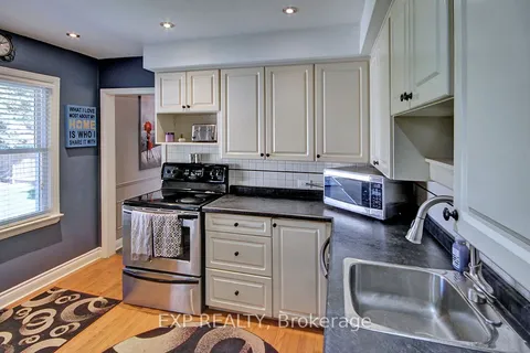 1341 Byron Baseline Road, ON N6K 2E5