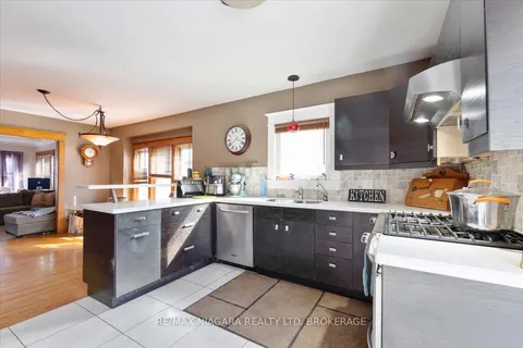 53 Marquis Street, St. Catharines, ON L2R 4Y7