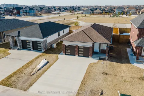 400 Mary Rose Avenue, Saugeen Shores, ON N0H 2C3