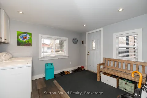 1204 3rd A Avenue, Owen Sound, ON N4K 4T7