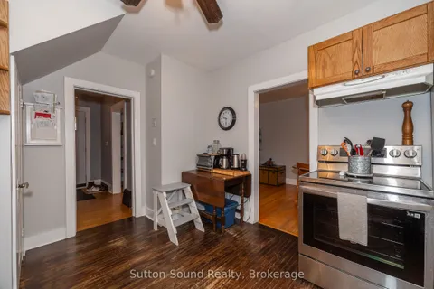 1204 3rd A Avenue, Owen Sound, ON N4K 4T7