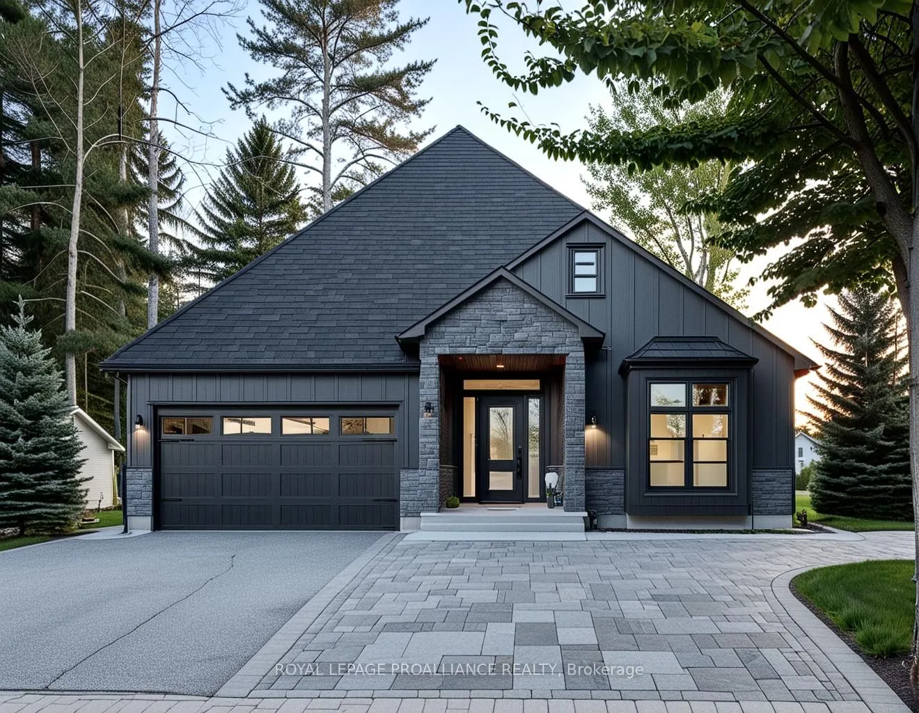20 Deerview Drive, Quinte West, ON K8V 5P4