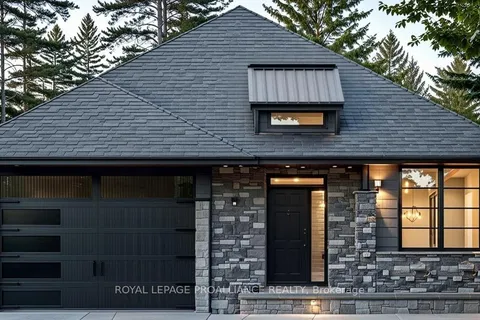 28 Deerview Drive, Quinte West, ON K8V 5P4