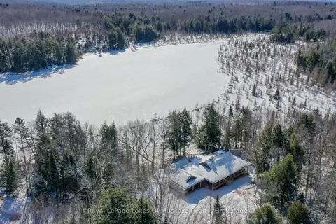 1420 Limberlost Road, Lake of Bays, ON P1H 2J6