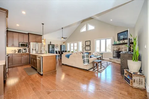 6592 Forestell Road, Puslinch, ON N1H 6J3