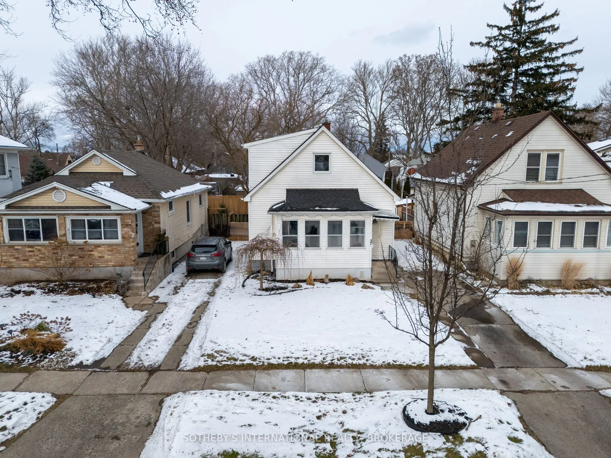 57 St Patrick Street, St. Catharines, ON L2R 1K2