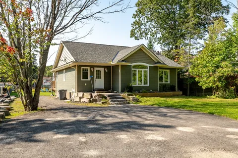 16 Shay Road, Huntsville, ON P1H 1L2