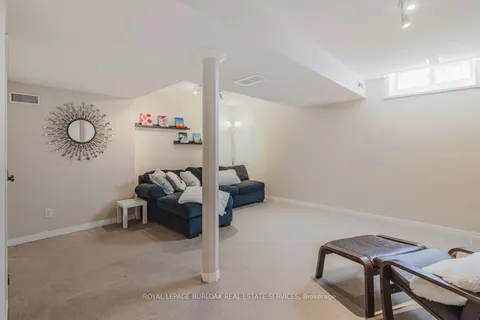 66 Foxborough Drive, Hamilton, ON L9G 4Y8