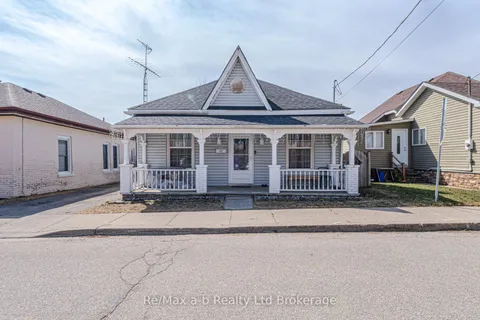 42 Lawrence Street, Brant, ON N3R 1A7