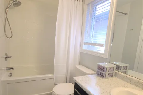 282 Dalgleish Trail, Hamilton, ON L0R 1P0