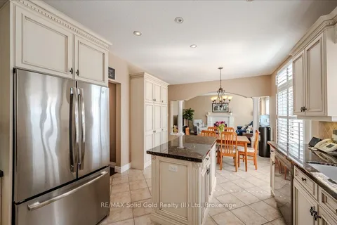 449 Kelso Drive, Waterloo, ON N2V 2S2