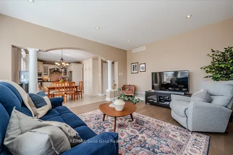 449 Kelso Drive, Waterloo, ON N2V 2S2