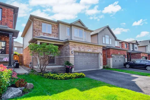 98 Willow Lane, Grimsby, ON L3M 5P7