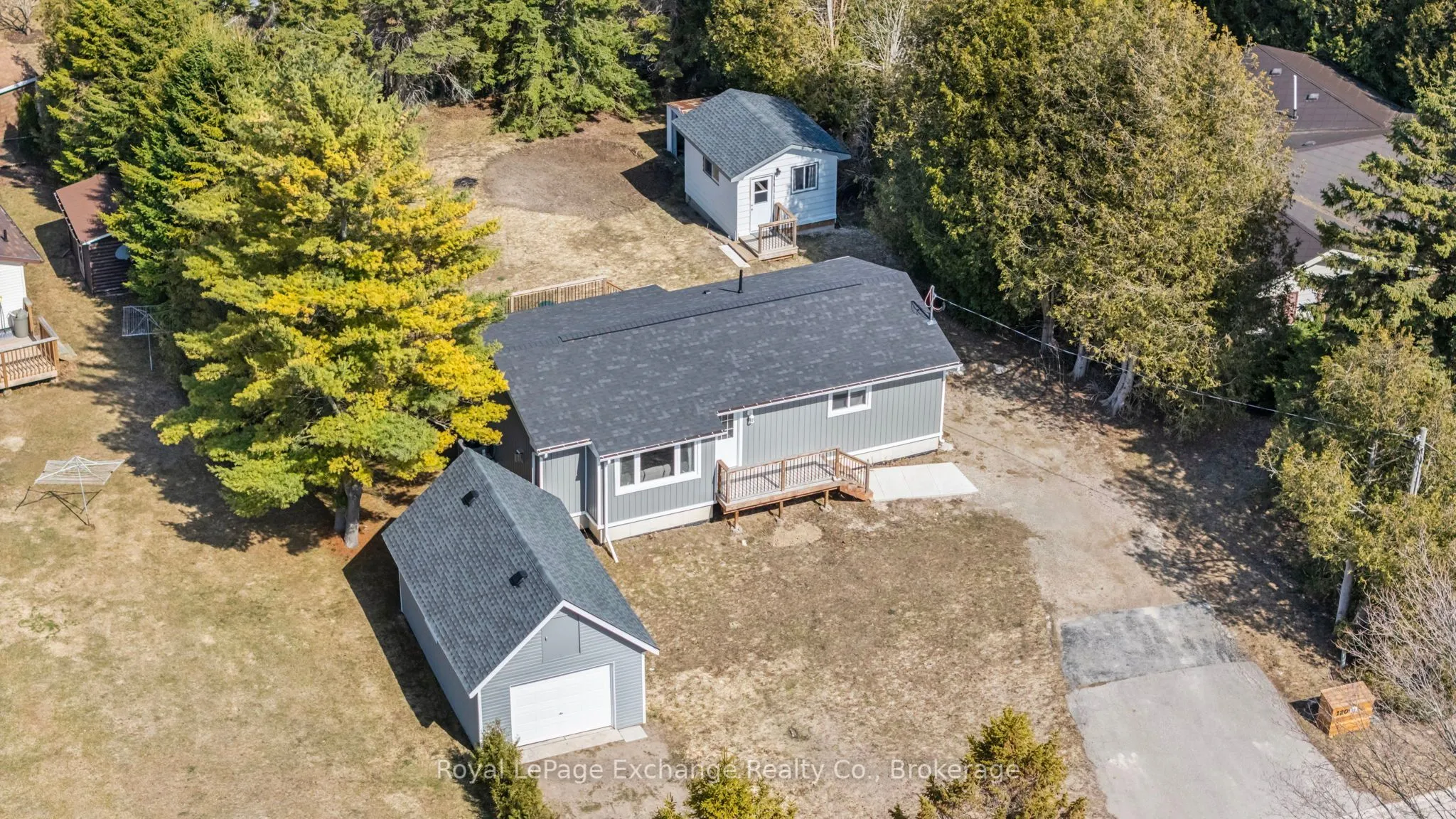 120 Seneca Street, Huron-Kinloss, ON N2Z 2X3