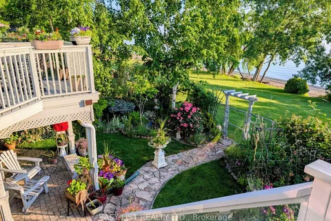 44 Morrison Crescent, Grimsby, ON L3M 5K4