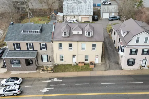 142 Grand River Street, ON N3L 2M5