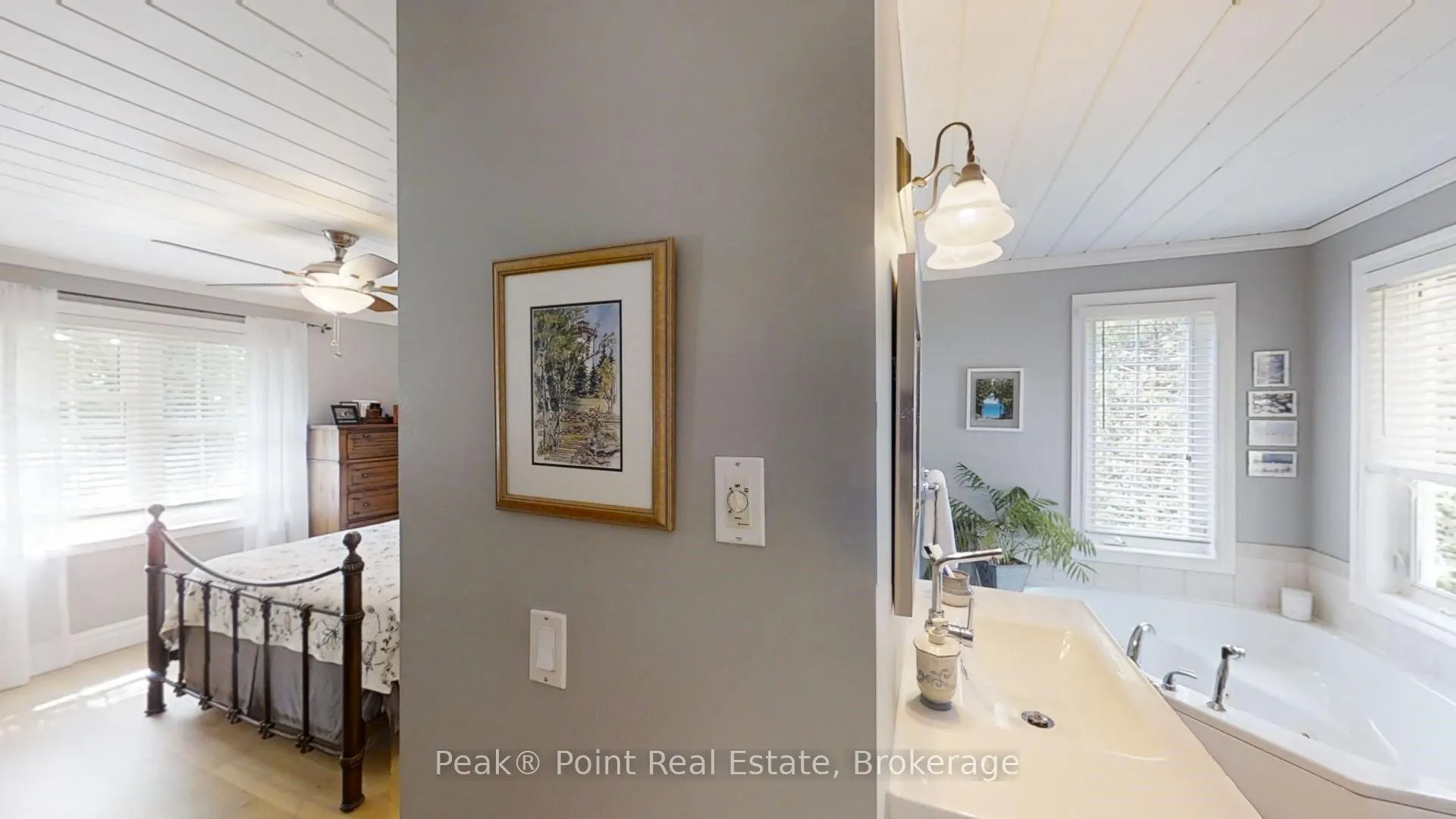 339566 PRESQU'ILE Road, Georgian Bluffs, ON N0H 1S0