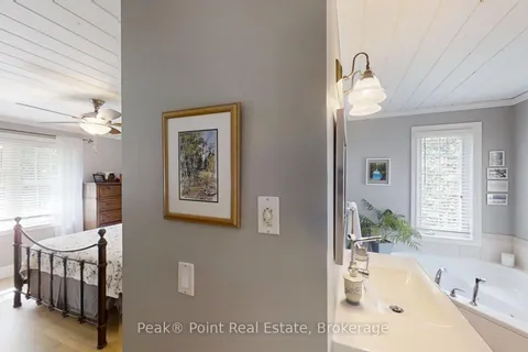 339566 PRESQU'ILE Road, Georgian Bluffs, ON N0H 1S0