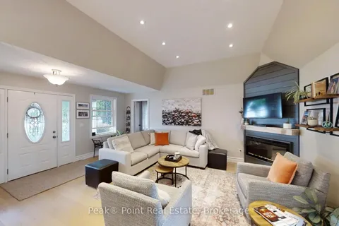 339566 PRESQU'ILE Road, Georgian Bluffs, ON N0H 1S0