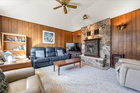 49 Pine Street, Thorold, ON L2V 3L5