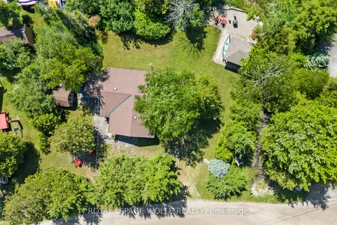 282 Widgeon Cove Road, Northern Bruce Peninsula, ON N0H 2T0