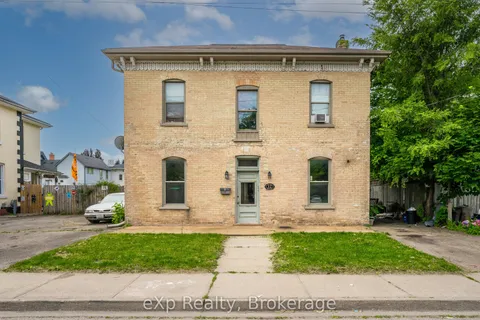12 Fleet Street, Brant, ON N3T 3S7