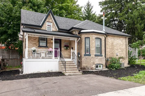 246 Wellington Street, Stratford, ON N5A 2L6