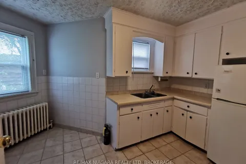 5078-5086 FIFTH Avenue, Niagara Falls, ON L2E 4S5
