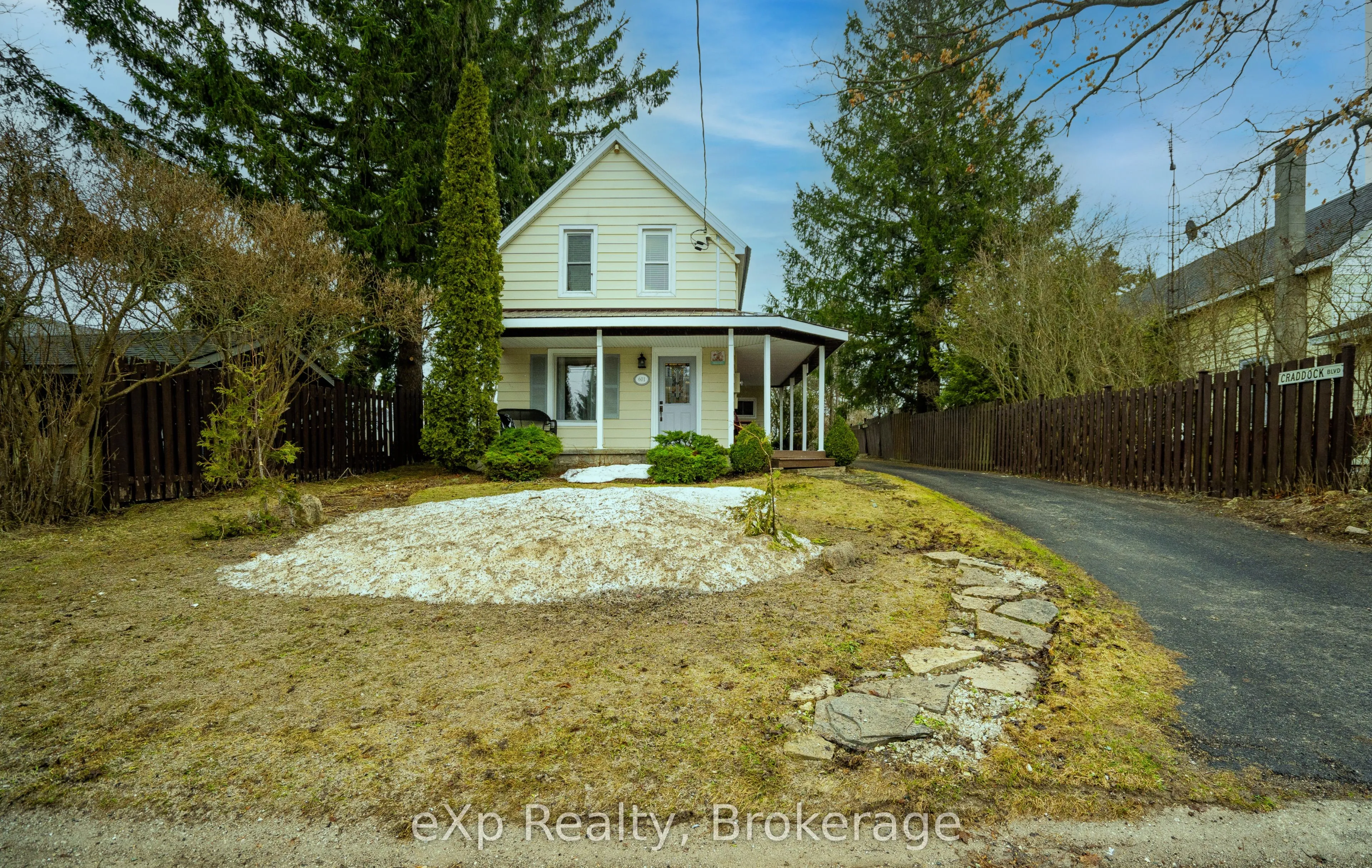 601 Dawson Street, South Bruce Peninsula, ON N0H 2T0