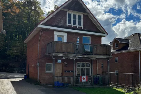 537 8th Street, Owen Sound, ON N4K 1L7