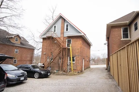537 8th Street, Owen Sound, ON N4K 1L7