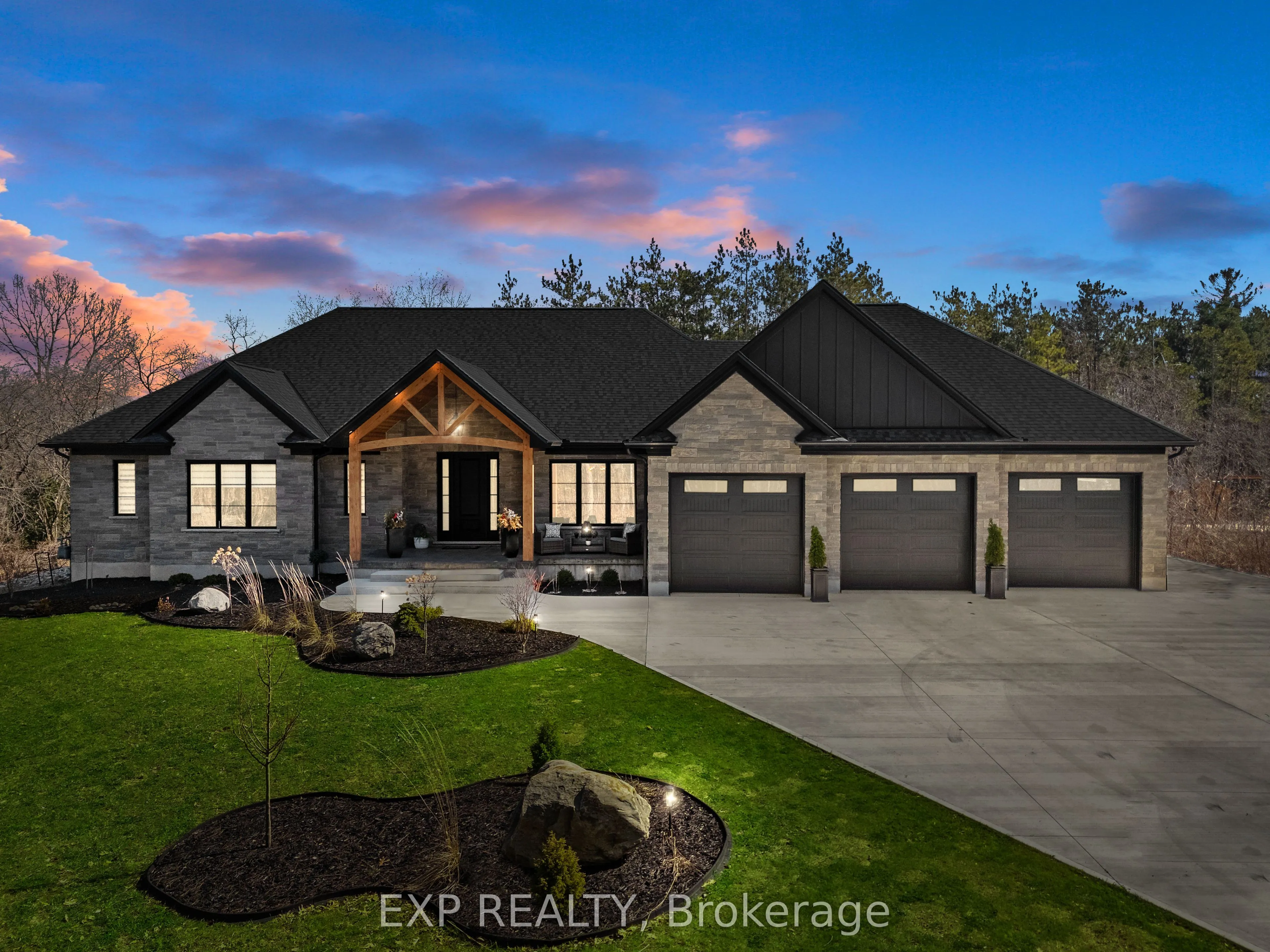 8425 Goosemarsh Line, Lambton Shores, ON N0M 1T0