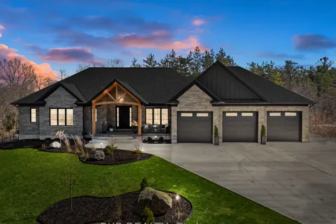 8425 Goosemarsh Line, Lambton Shores, ON N0M 1T0