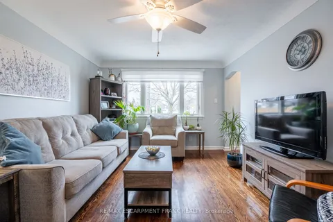 1061 CENTRAL Avenue, Hamilton, ON L8K 1N3