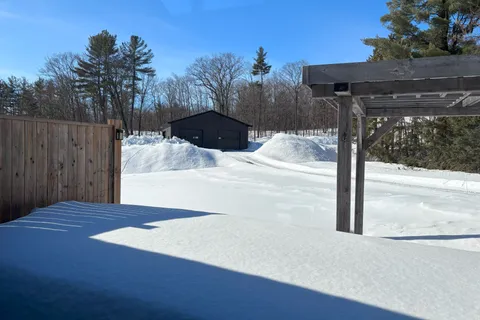 4 Bartlett Drive, Seguin, ON P2A 2W8
