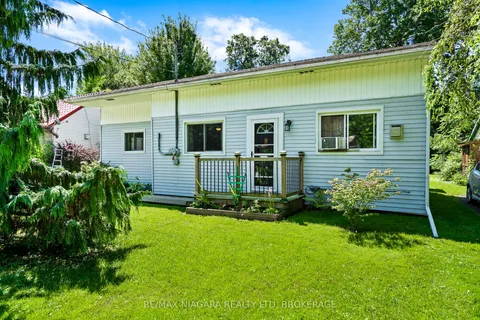 10567 Maplewood Drive, Wainfleet, ON L3K 5V4