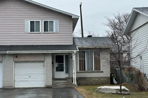 2211 St Laurent Boulevard, Elmvale Acres and Area, ON K1G 1B1