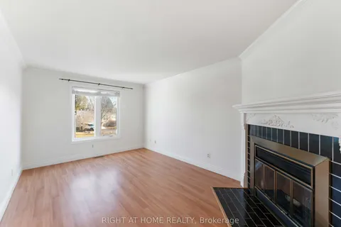 144 GLAMORGAN Drive, Kanata, ON K2L 1R8
