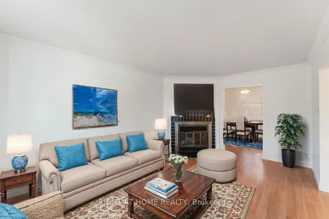 144 GLAMORGAN Drive, Kanata, ON K2L 1R8