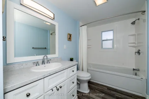 260 8th A Avenue, ON N4K 6L2