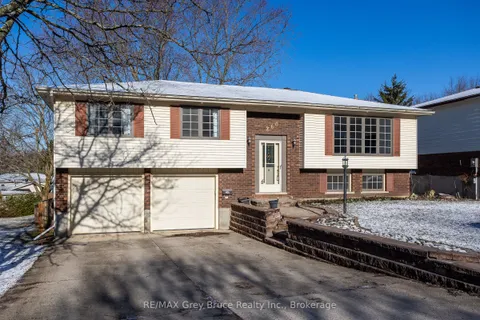 260 8th A Avenue, ON N4K 6L2